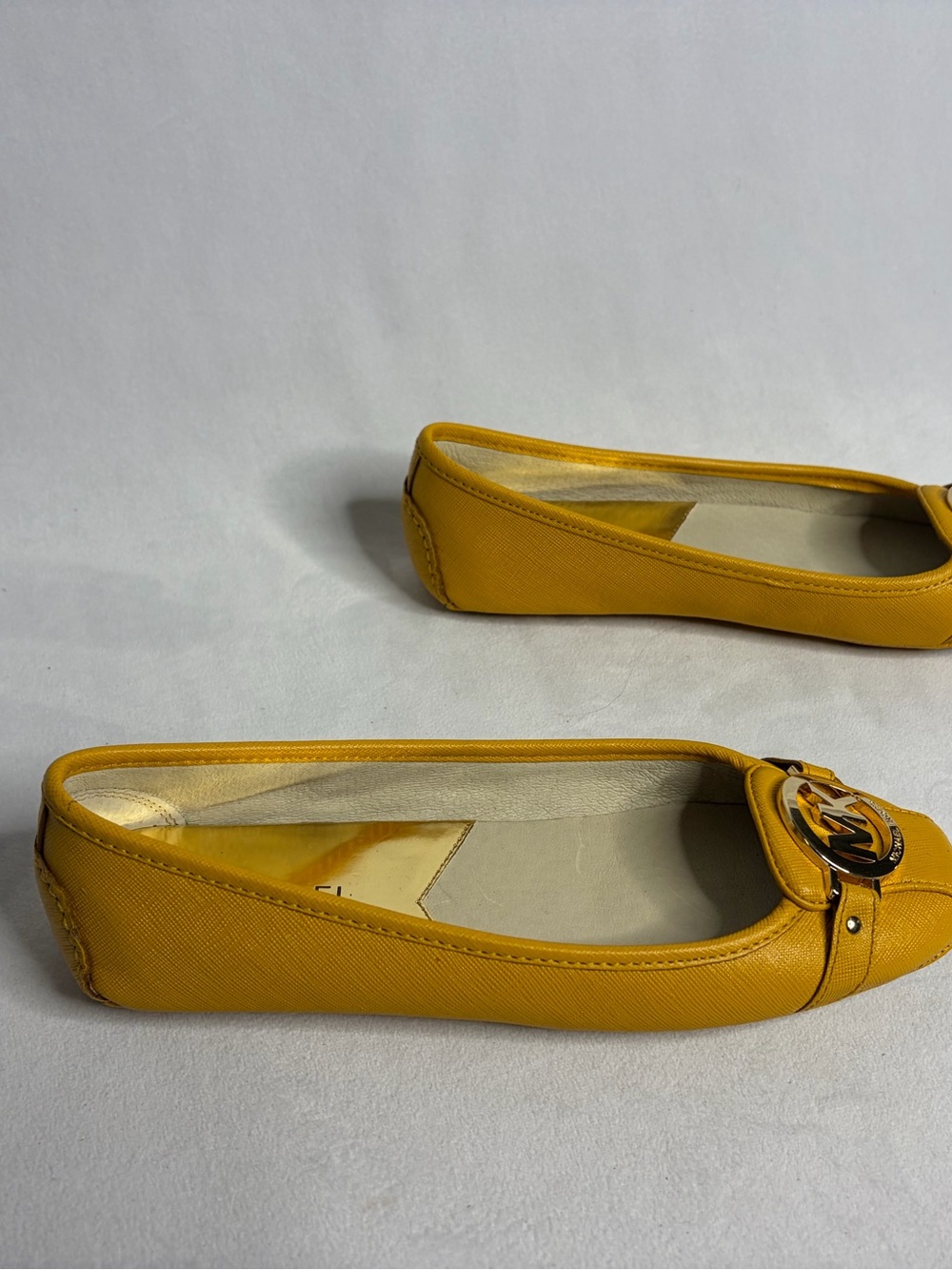 Women's Size 7 1/2 Shoes MICHAEL KORS Fulton Saffiano Leather Moccasins - Picture 8 of 12